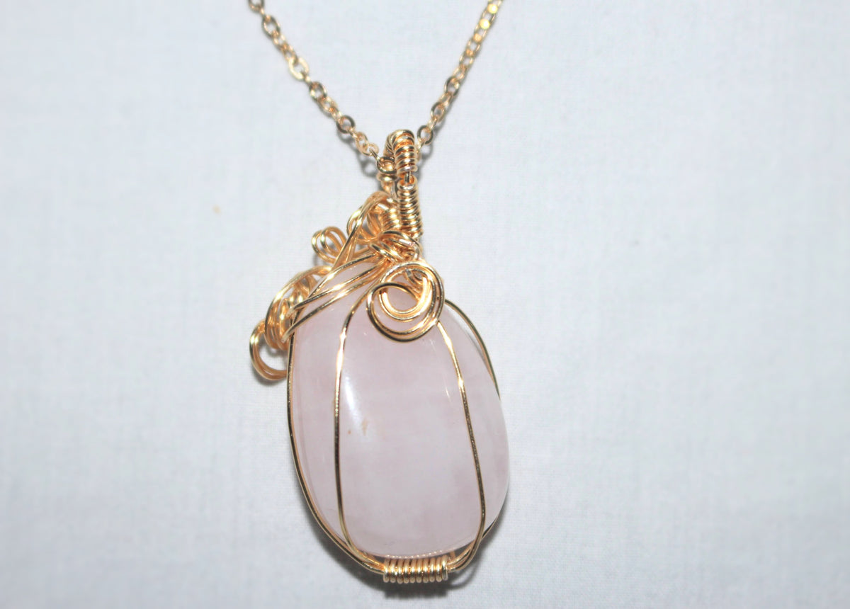 ☆ Rose Quartz wrapped necklace ☆